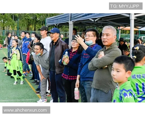 飞盘运动的追梦之路:陈伟分享他的成长与挑战 飞盘运动的追梦之路:陈伟分享他的成长与挑战